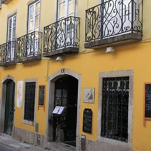 G&b - And Wines Hostel
